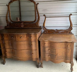 Antique Tiger Wood Oak Serpentine Mirror Dresser And Washstand. This is a beautiful set. Got it from Buckhannon West...