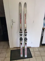 Ancien Skis ROSSIGNOL STARLINE 160cm LookRS99Chalet Montagne Sport Hiver.Remise en main propre ou en colissimo :27 euros
