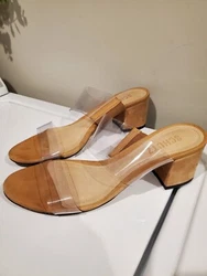 Size on shoes say 7.5.but actually fit a size 6.5 condition is Pre-owned. Shipped with USPS Priority Mail.