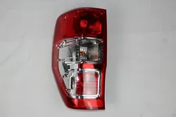 Feu arrière dorigine La gauche (avec douille + ampoules) pour le modèle suivant : Ford Ranger (TKE) Année de...