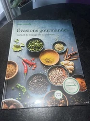 LIVRE CUISINE THERMOMIX VORWERK : Évasions gourmandes TM5 2015.