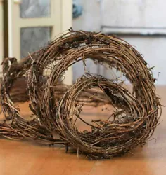 Naturally Dried Grapevine Twig Garland for Crafting, Creating and Embellishing. Made of natural grapevine. 15 L x 1/2