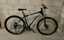 Giant Revel Mountain Bike. Disk brakes and front suspension, some paints scrapes from use but in great condition.