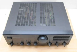 ONKYO INTEGRA A-8500.