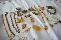 Lot de bijoux anciens.