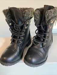 New without box. Adorable lace up boots! Size Kids 8.