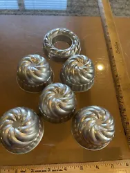 Vintage Lot of 6 Dessert Molds Small Round Swirl jello bundt doll. Light useSome markings and scratches