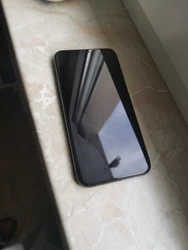 Apple iPhone XS 64GB - Silver (Unlocked).En tres bon état comme neuf écran et arrière Mais ne démarre pas aucune...