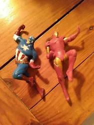 Swim Ways - Captain America and Iron Man bath Toys/Figures.[MB14] Your getting the 2 figures Shown , nothing else is...