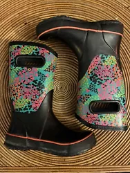 BOGS Kids Waterproof Rubber Rain BootsGirls size 2These Bogs rain boots come in black and have a fun-spirited colored...