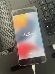 Apple iPhone 7 Plus 128Go - Noir. J’ai cassé l’écran de l’iPhone mais il y a un verre dessus pour ne pas que...