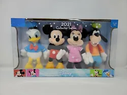Disney 2021 Collector Series Plush 4-Pack Donald, Mickey, Minnie and Goofy New.