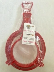 Excellent for sifting dry ingredients. Color: Red.