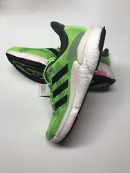 Adidas Men’s 10.5 Solar Boost Running Shoes. $130 Retail. New •smoke free home