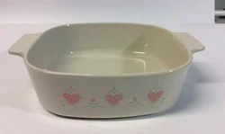 Vintage A-2-B 2L Corning Ware Forever Yours Hearts Casserole Dish. No Cover. Condition is 