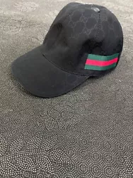 New unused with dust bag No label Gucci Black UV-protected adjustable baseball cap with red and green striped print