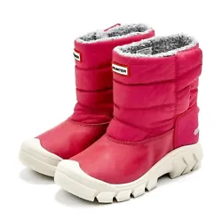 Designed to keep your childs feet warm and dry in the cold winter weather, these boots are perfect for any outdoor...