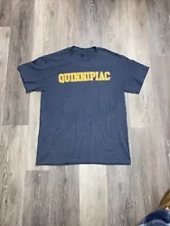 Quinnipiac University Bobcats College Cotton Graphic Grey T Shirt New W/O Tags.