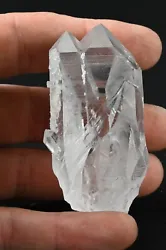 Cristal de quartz provenant de lArkansas au Etats Unies.