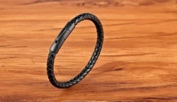 Matériau: cuir véritable/acier inoxydable.