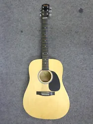 - REMARQUE : guitare acoustique Squier (par Fender ) 6 cordes doccasion (Modèle : 093-0300-021) Guitare - (11297055) -...