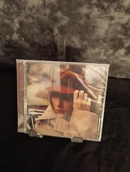 Get ready to experience the magic of Taylor Swifts latest album, Red (Taylors Version)! This CD is packed with soulful...