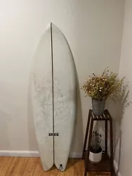 O’KEEFE Fish Surfboard. 5,4 o’keefe fish shortboard. (70$) Dane Rastovich futures that comes with the board. No...