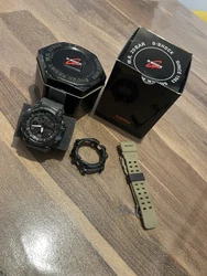 G-shock Mudmaster gwg-100-1aer black avec bracelet de rechange et bezel. Occasion très bon état porter tout les jours...