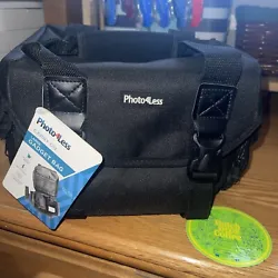 I bought this camera case and never did use. It comes from a smoke free home. Please look at all the pictures. Ask any...