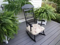 ETHAN ALLEN. 360 SWIVEL BOUNCE ROCKING ARM CHAIRS & OTTOMAN. ROCKER ROCKING CHAIR WITH PADDED UPHOLSTERED SEAT. WINDSOR...