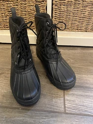 Sperry top sider quilted black duck snow boot waterproof womens sz 8. these are pre-owned items and show normal signs...