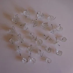 Matériaux : verre cristal, fil métal. Coloris : blanc transparent opaque. Un certificat d’authenticité valant...