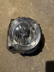 2015 2016 2017 2018 JEEP RENEGADE HEADLIGHT RIGHT SIDE RH HALOGEN OEM. Works as it should. Some scratches from use.