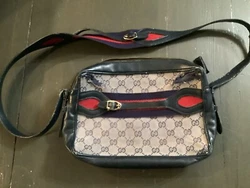 You are bidding on a Authentic Vintage Gucci GG Navy Monogram Purse. The purse was purchased in 1974 or 75. Check out...