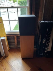 bose 10.2 speakers. Condition is Used. Local pickup only.These sound great. I have them hooked up to a very nice NAR...