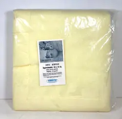 Chatham 40x45 Yellow Baby Crib Blanket 100% Acrylic NOS. Marked: Slight Irregular.