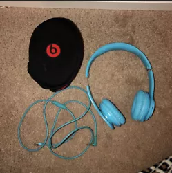 Beats by Dre Solo HD Teal Case Cord IncludedFast shipping!Good conditionWire & case included