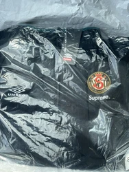 IN HAND, DSWT, SHIPS FREEAll cotton ripstop with mesh lining and taffeta sleeve lining. Full zip closure with on seam...