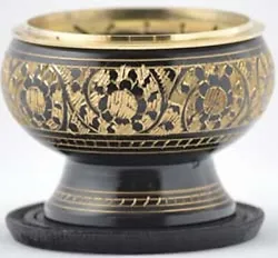 #A-IBCRN2 Beautiful solid brass black screen burner with artistic engraving. Black wooden coaster is included. 2.75