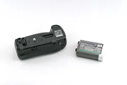 This is the battery grip for the Nikon D850. This unit is in excellent shape BUT does not include the AA tray,it will...