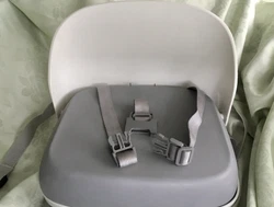 OXO Tot Perch Booster Seat w/ Straps. **EUC**. Also has anchoring straps.Great condition, no damageSmoke-free home,...