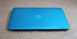 Type ordinateur (Portable). Batterie : oui. 1 x Lignes de sortie (casque / haut-parleur). 1 x VGA - HD D-Sub (HD-15) 15...