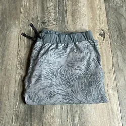 Patagonia Terrebonne Shorts Athletic Shorts All Over Print Mens Size Large L. Condition is Pre-owned. Shipped with USPS...