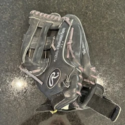 Glove is in good condition with just typical cosmetic evidence of careful use .