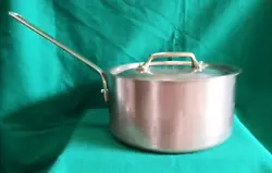 Clean used older William-Sonoma copper saucepan with brass handle. Has lid. Made in France. Please see photos for best...