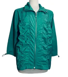Chico’s Zenergy Jacket Size 2 Large Kelly Green Zip Up Windbreaker 3/4 Sleeve. Approximate measurements:23”...