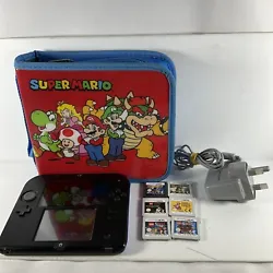 Console 2DS - Bleu&Noir - comprend 6 jeux, 1 chargeur et un sac de transport Super Mario LÃ©tat est bon Veuillez...