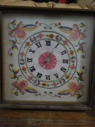 Vtg Completed Crewel Needlepoint Wall Shelf Clock Wood Shadow Box Frame 15