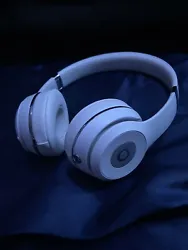 Beats Solo 3 Wireless Headphone - White. Condition is Used. Local pickup only.