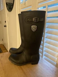 🖤Kamik Womens Jennifer Tall Rubber Rain Boots Size 8 Pull On 🖤. Condition is Pre-owned. Shipped with USPS...